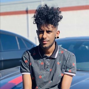 Meet your Posher, Hosami